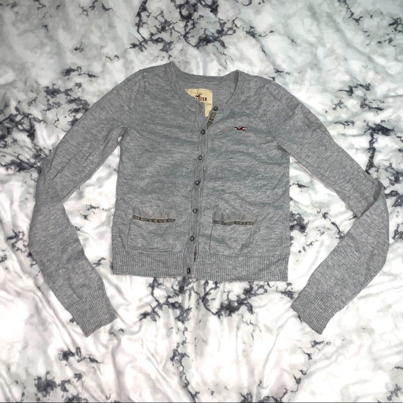 Grey cardigan with ruffles on pockets - Picture 1 of 3